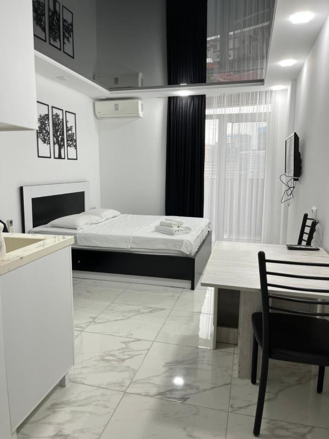 Sea View Studio Apartment In Orbi Residence Batumi Luaran gambar
